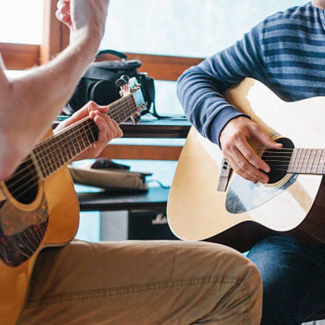 Ukulele classes in Dadar